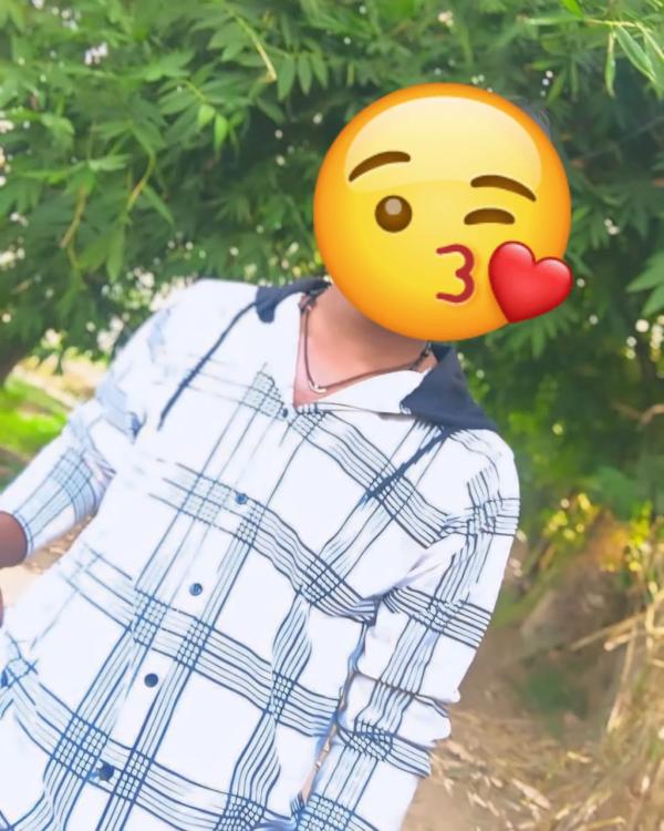 boys-personal photo of Lanka Ads