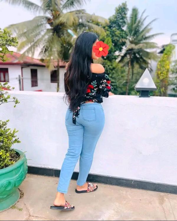 girls-personal photo of Lanka Ads