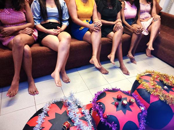 girls-personal photo of Lanka Ads