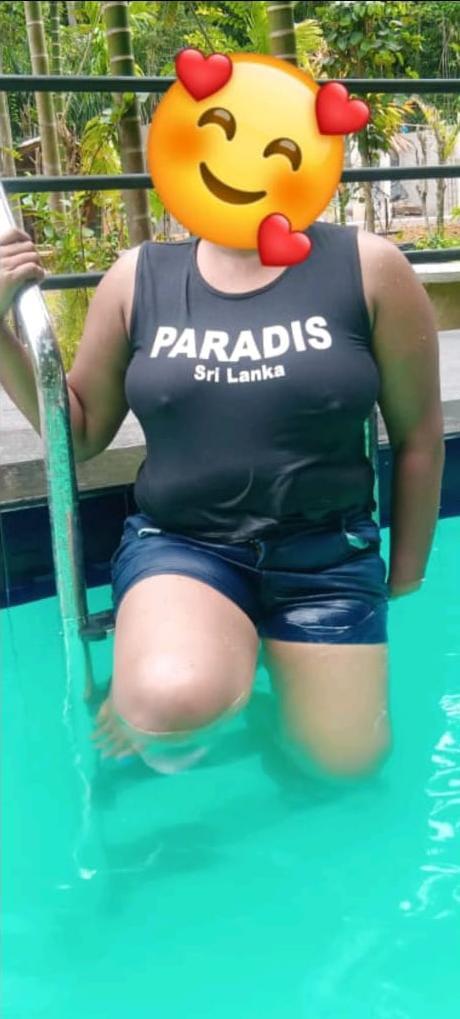 girls-personal photo of Lanka Ads