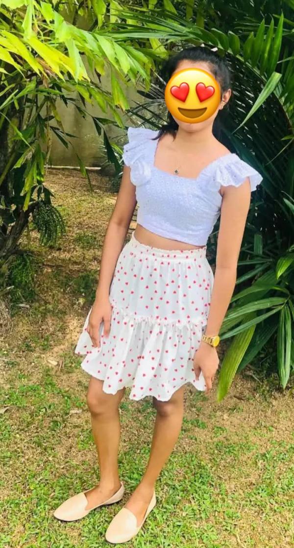 girls-personal photo of Lanka Ads