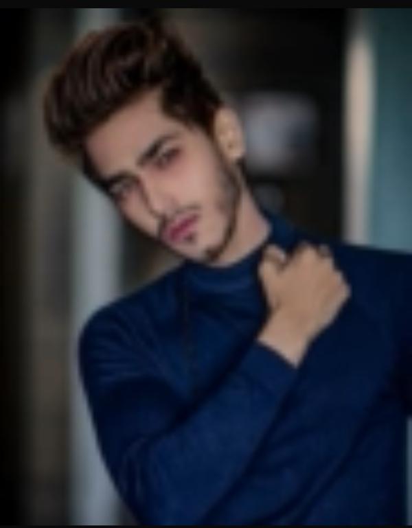 boys-personal photo of Lanka Ads