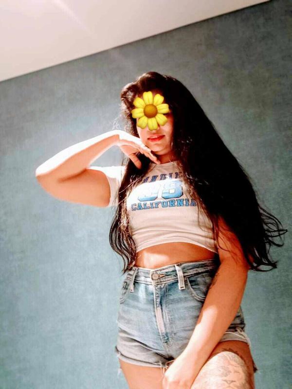 girls-personal photo of Lanka Ads