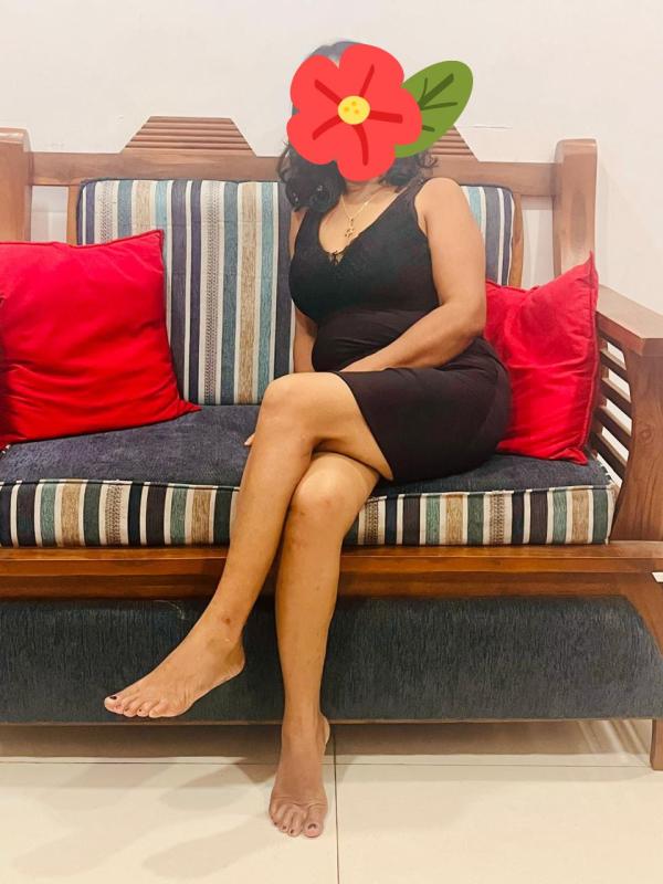 girls-personal photo of Lanka Ads