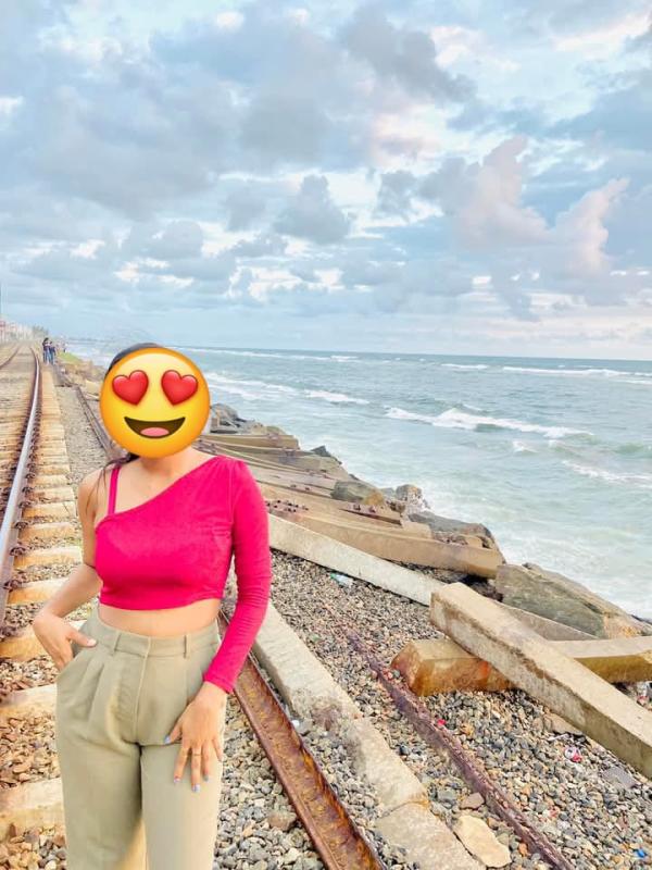 girls-personal photo of Lanka Ads