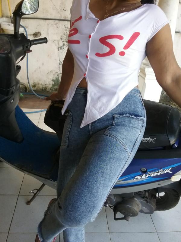 girls-personal photo of Lanka Ads