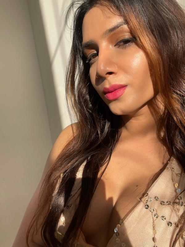 shemale photo of Lanka Ads