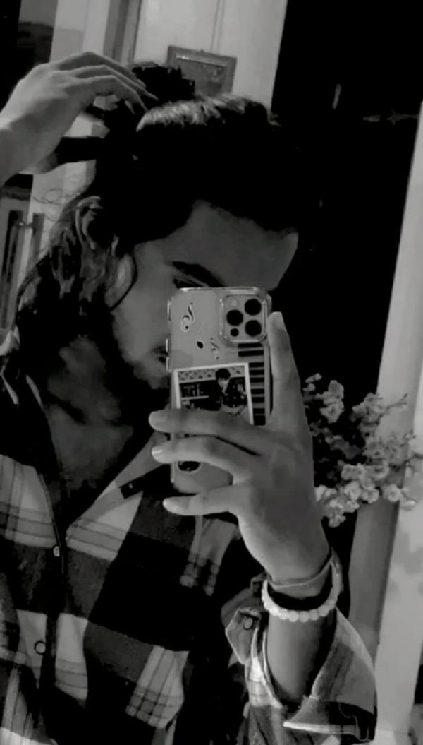 boys-personal photo of Lanka Ads