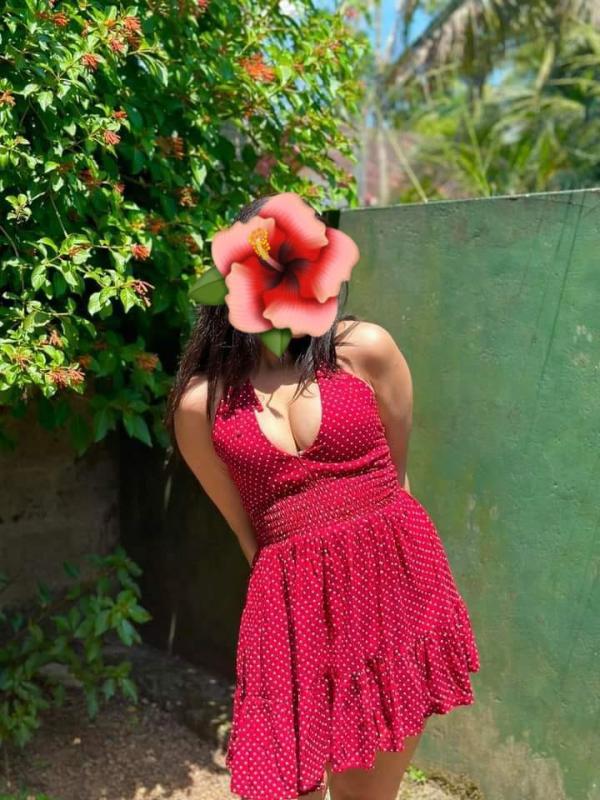 girls-personal photo of Lanka Ads