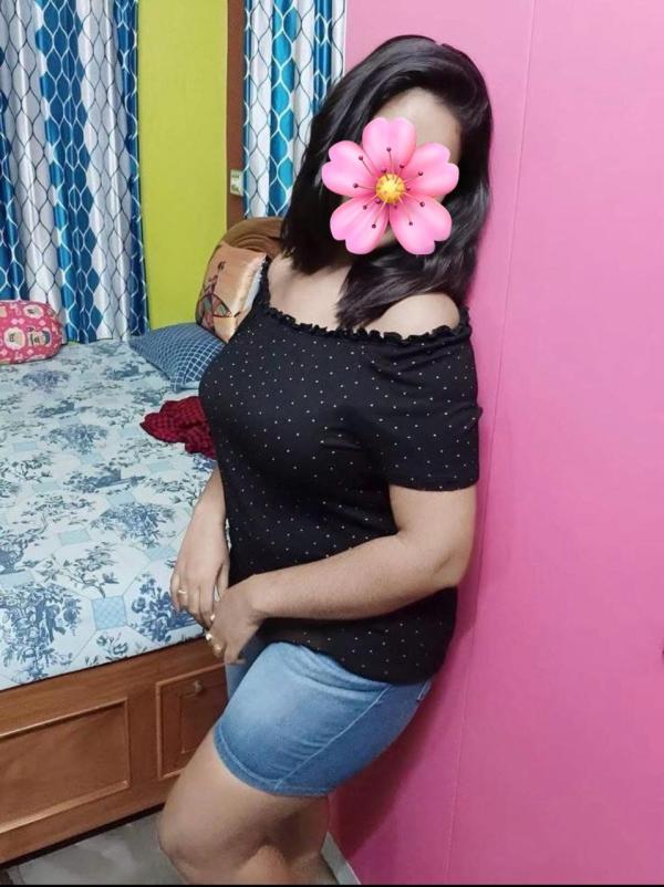 girls-personal photo of Lanka Ads