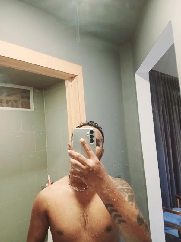 boys-personal photo of Lanka Ads