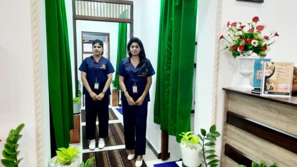 girls-personal photo of Lanka Ads