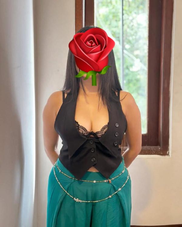 girls-personal photo of Lanka Ads