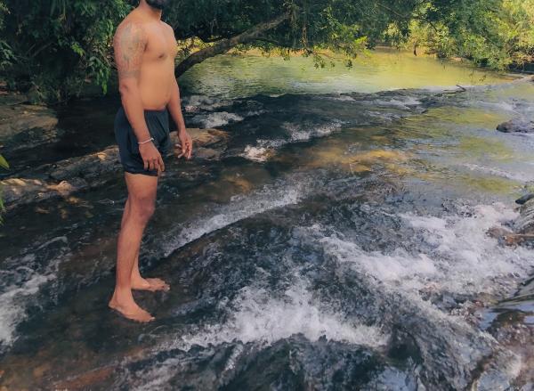 boys-personal photo of Lanka Ads