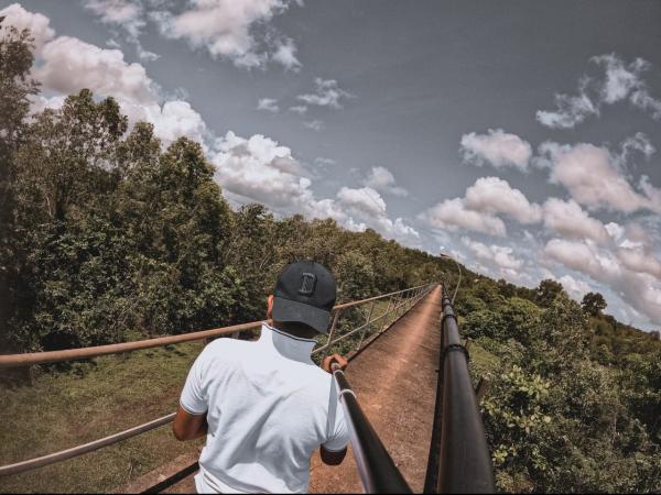 boys-personal photo of Lanka Ads