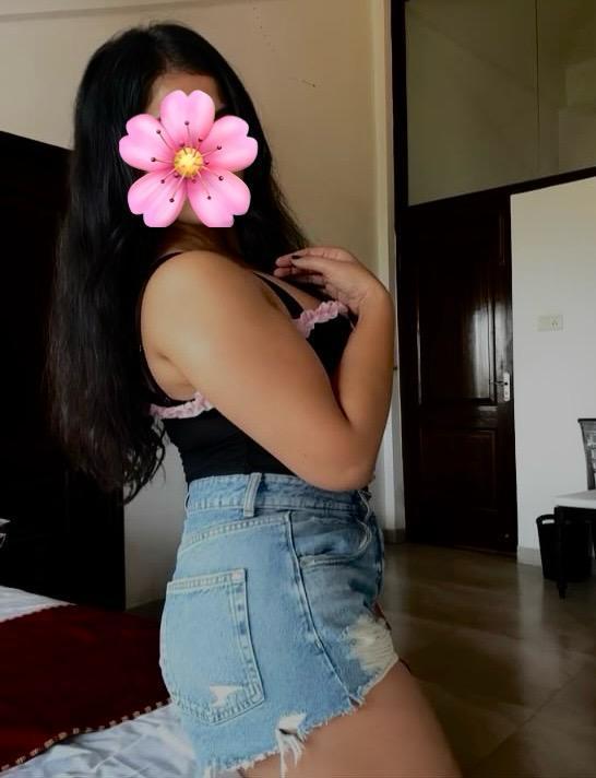 girls-personal photo of Lanka Ads