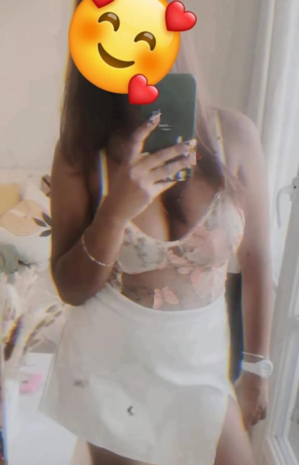 girls-personal photo of Lanka Ads