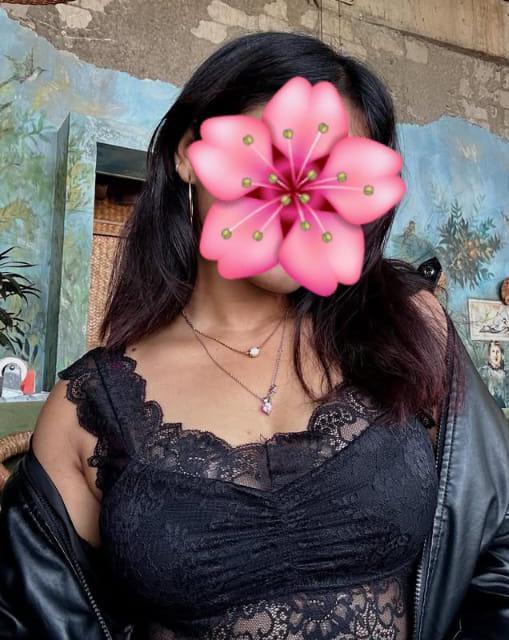 girls-personal photo of Lanka Ads