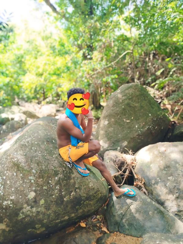 boys-personal photo of Lanka Ads