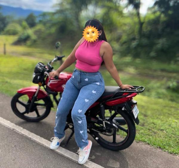 girls-personal photo of Lanka Ads