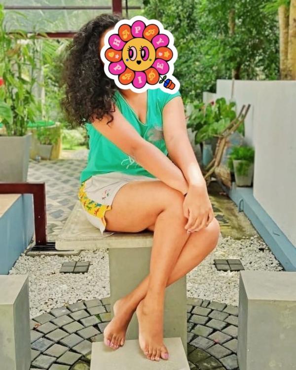 girls-personal photo of Lanka Ads