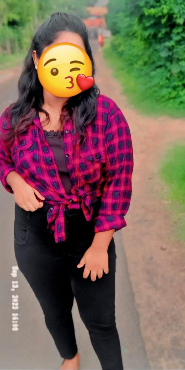 girls-personal photo of Lanka Ads