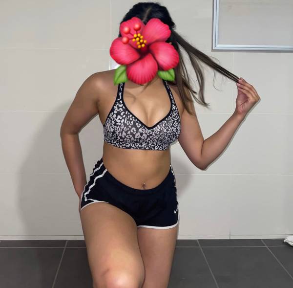 girls-personal photo of Lanka Ads