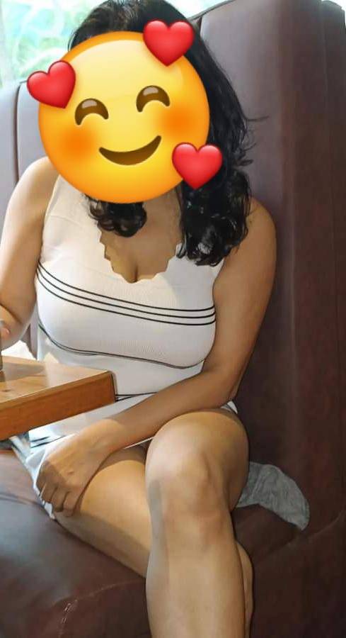 girls-personal photo of Lanka Ads