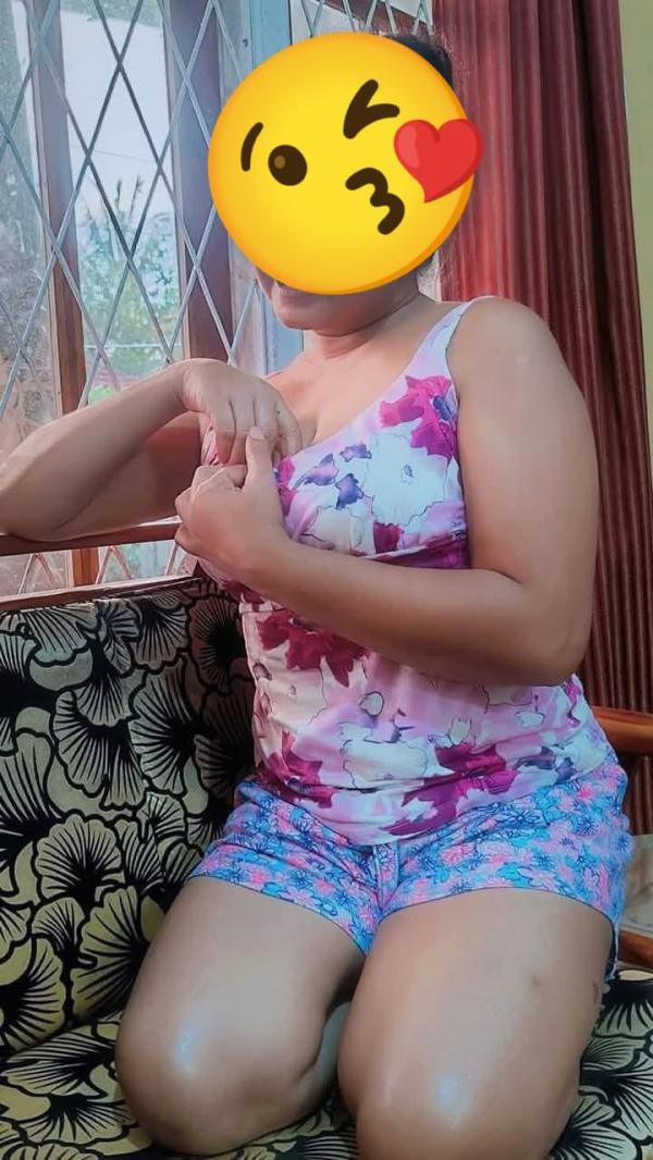 girls-personal photo of Lanka Ads