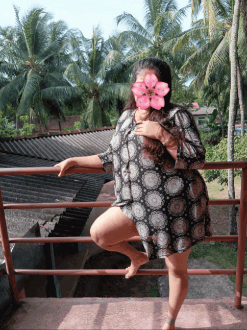 girls-personal photo of Lanka Ads