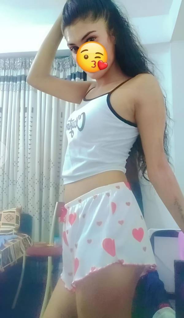 girls-personal photo of Lanka Ads