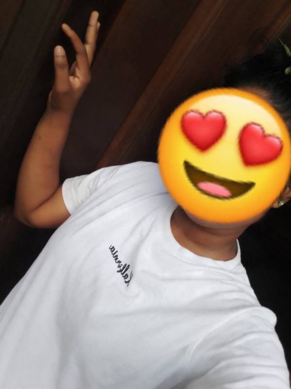 girls-personal photo of Lanka Ads