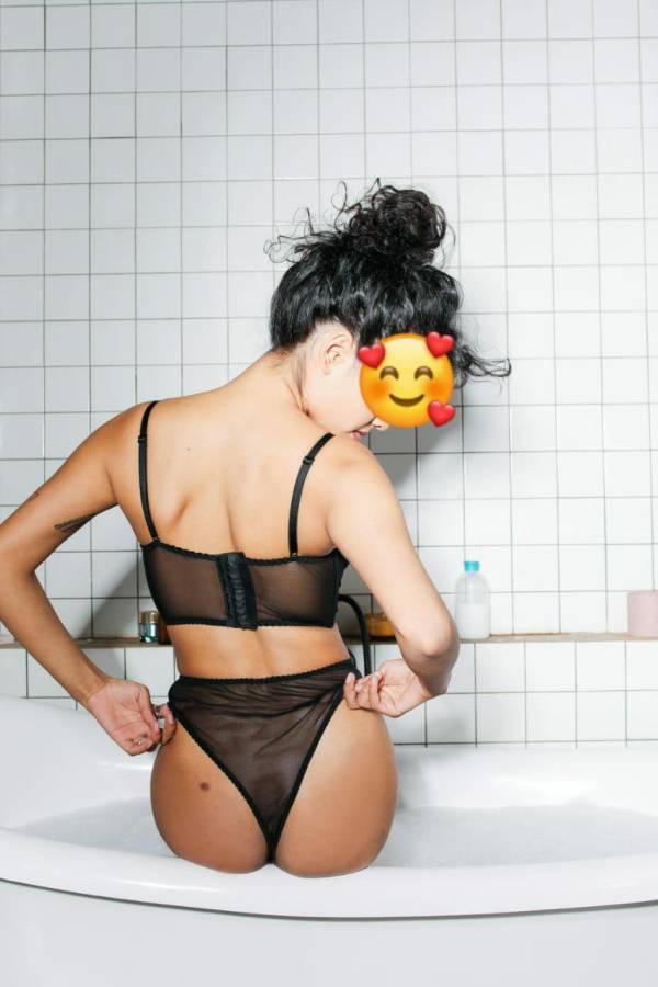 live-cam photo of Lanka Ads