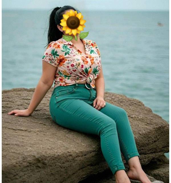 girls-personal photo of Lanka Ads