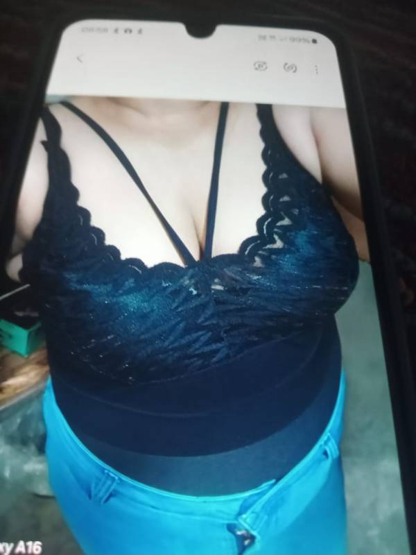 girls-personal photo of Lanka Ads