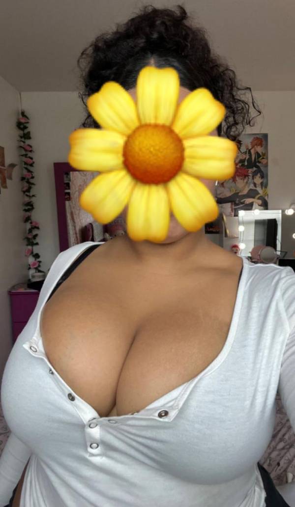 live-cam photo of Lanka Ads