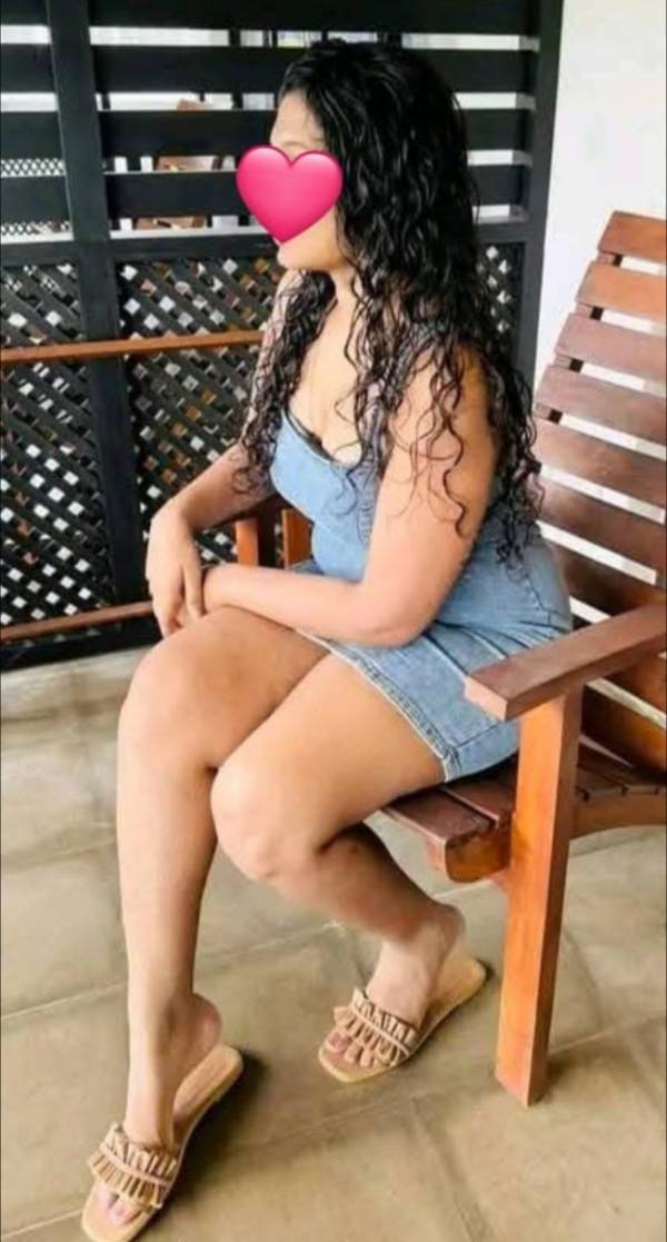 girls-personal photo of Lanka Ads