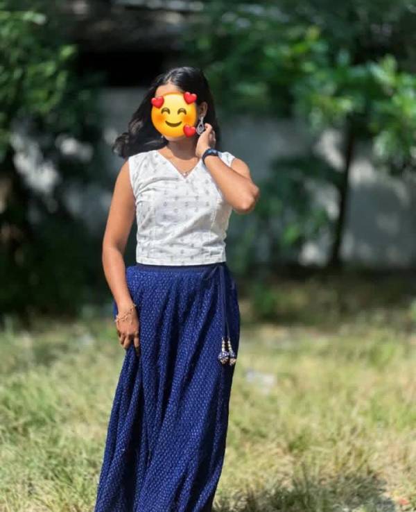 girls-personal photo of Lanka Ads