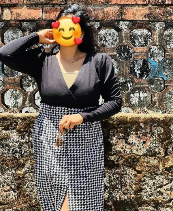 girls-personal photo of Lanka Ads