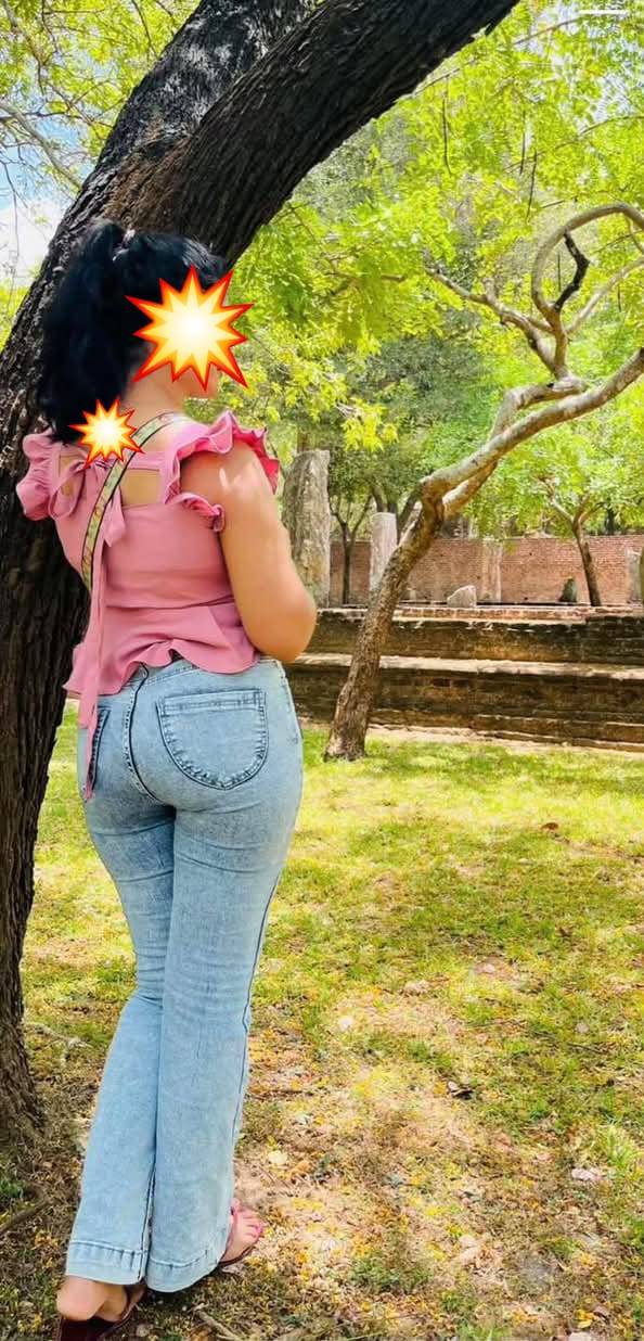 girls-personal photo of Lanka Ads