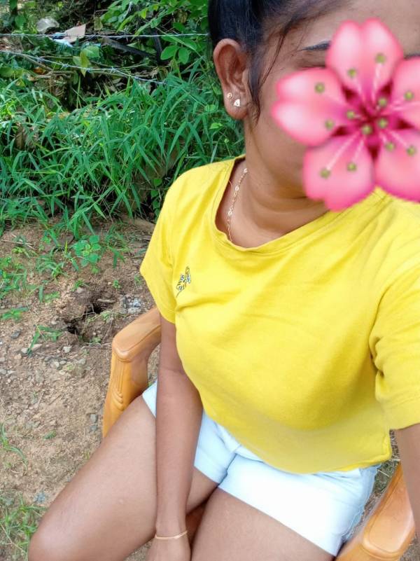 girls-personal photo of Lanka Ads