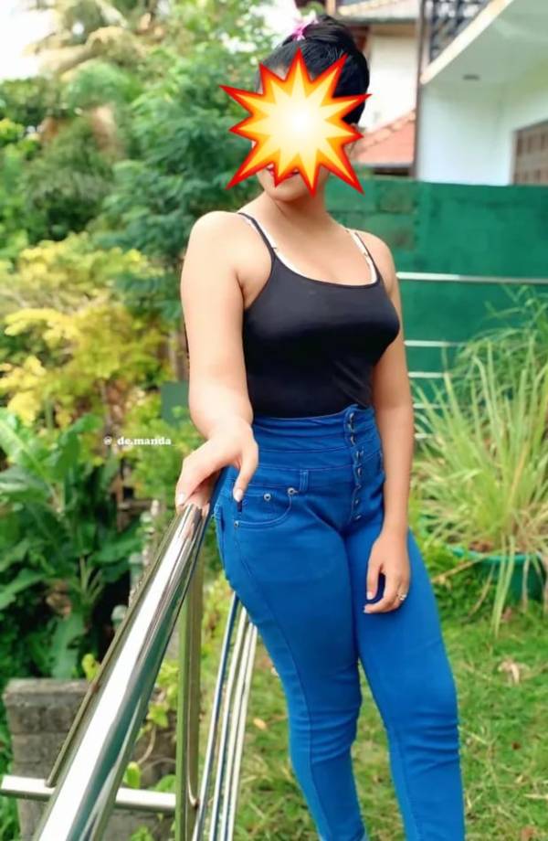 girls-personal photo of Lanka Ads