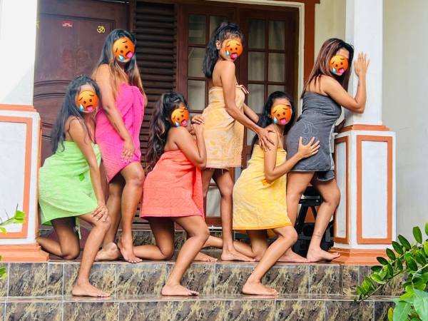 girls-personal photo of Lanka Ads