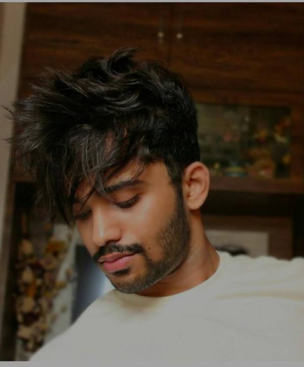 boys-personal photo of Lanka Ads