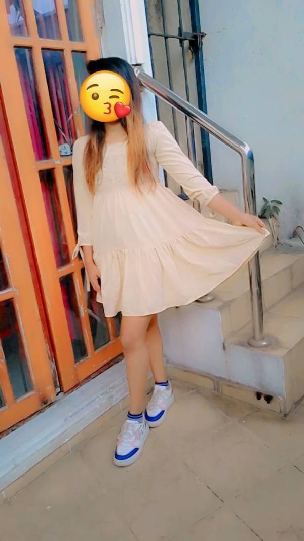 girls-personal photo of Lanka Ads