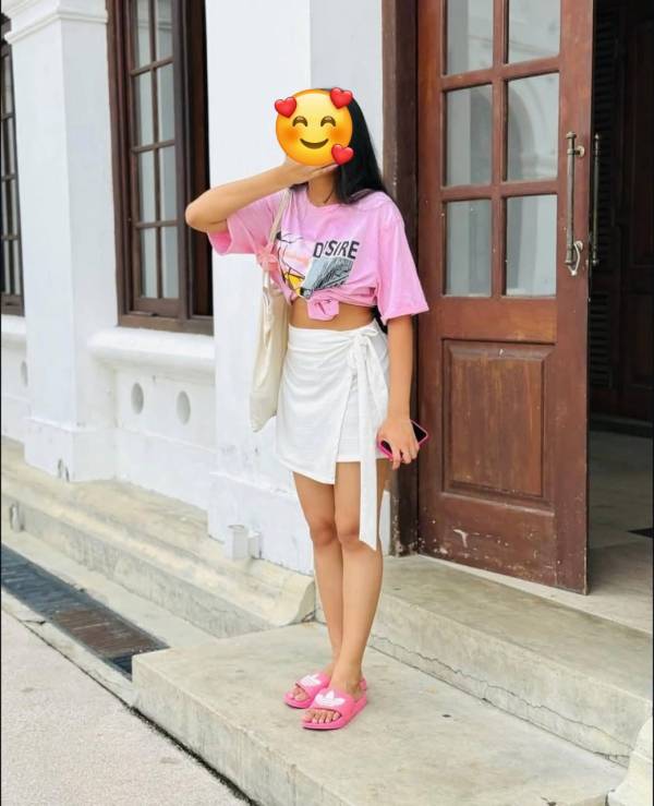 girls-personal photo of Lanka Ads