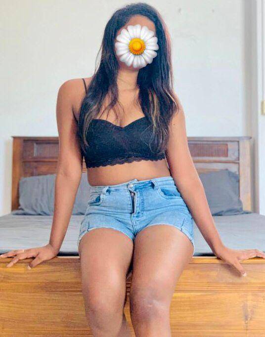 girls-personal photo of Lanka Ads