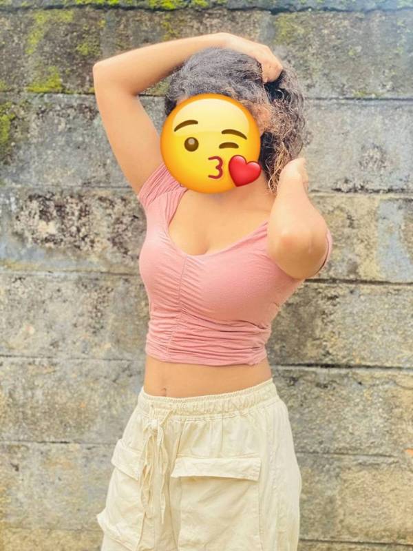 girls-personal photo of Lanka Ads