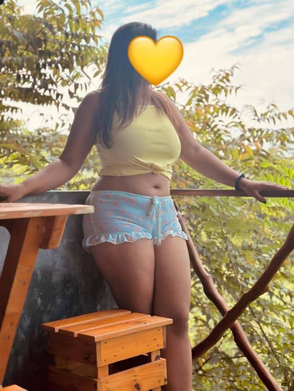 girls-personal photo of Lanka Ads