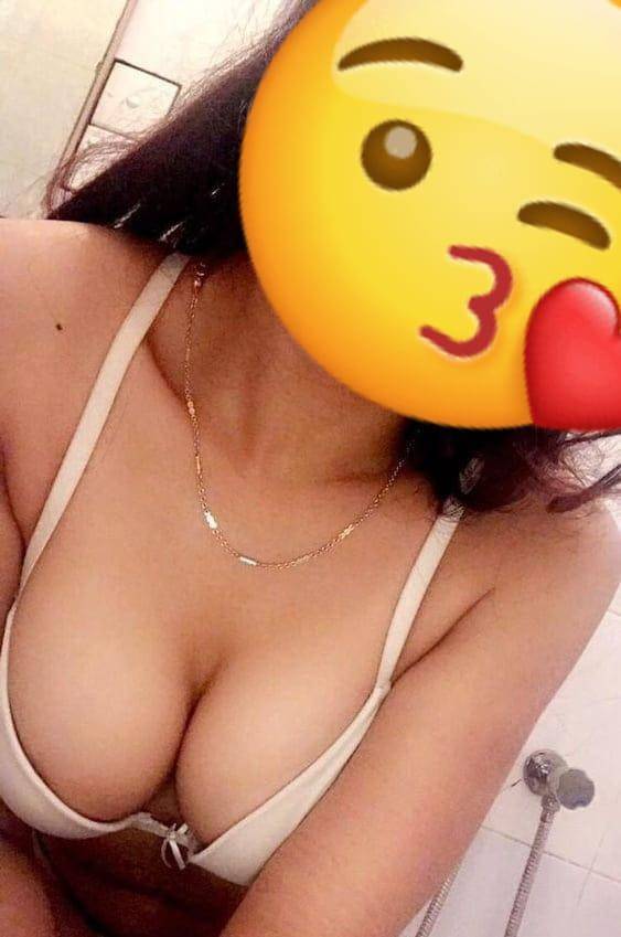 girls-personal photo of Lanka Ads